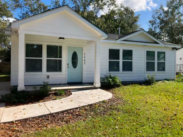 1145 Dickson Ave, Hanahan, SC 29410