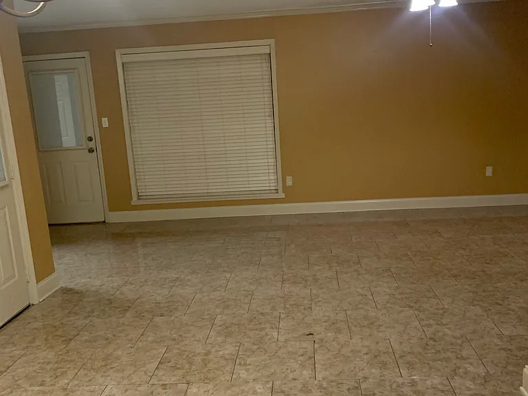516 Susan Dr — Photo 12