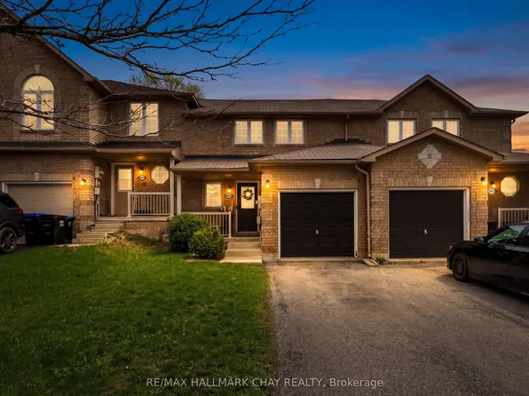 2057 Osbond Rd, Innisfil, ON L9S 0B6