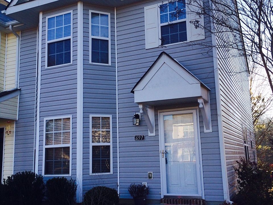 1st image of 697 Rock Lake Gln #2