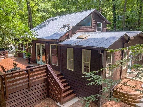 132 Magnolia St, Roswell, GA 30075