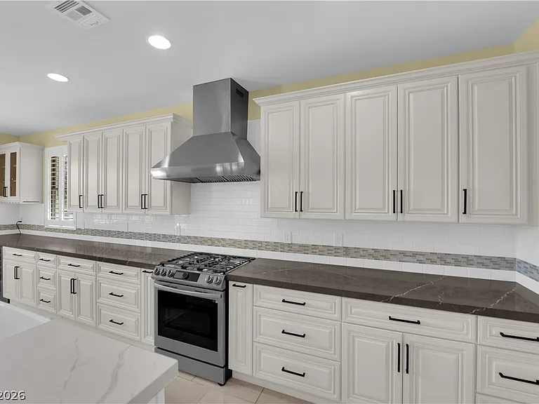 608 Highland Bluff Way — Photo 14