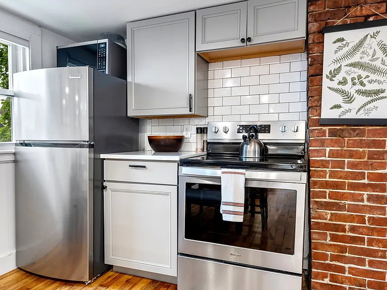 2 Sargent St #3 — Photo 12