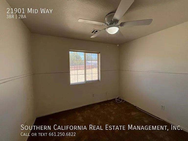 21901 Mid Way — Photo 9
