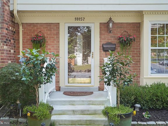 2nd image of 18157 Metz Dr