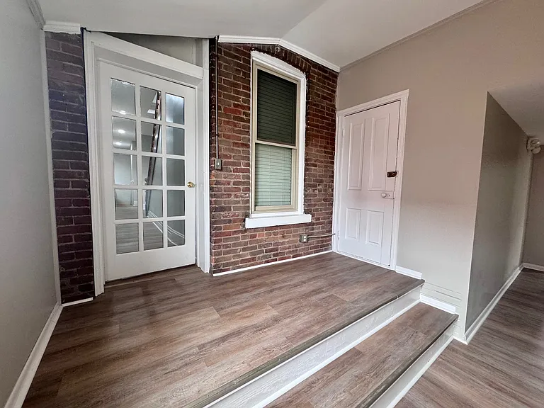 120 E Main St #202 — Photo 2