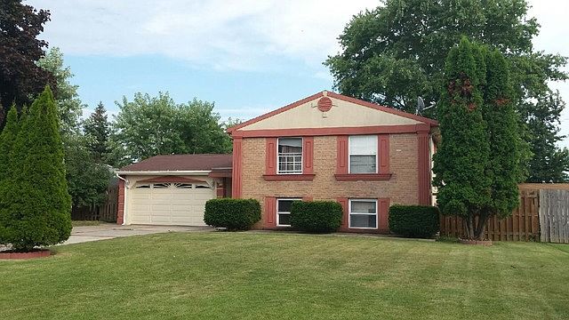 1st image of 261 Cedarwood Ave