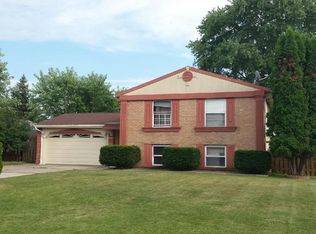 261 Cedarwood Ave, Bolingbrook, IL