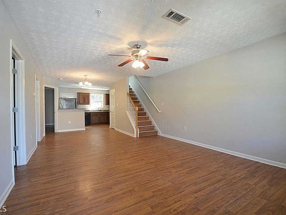 4th image of 1042 Wedgewood Ct