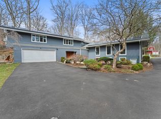 190 Gary Rd, Stamford, CT 06903