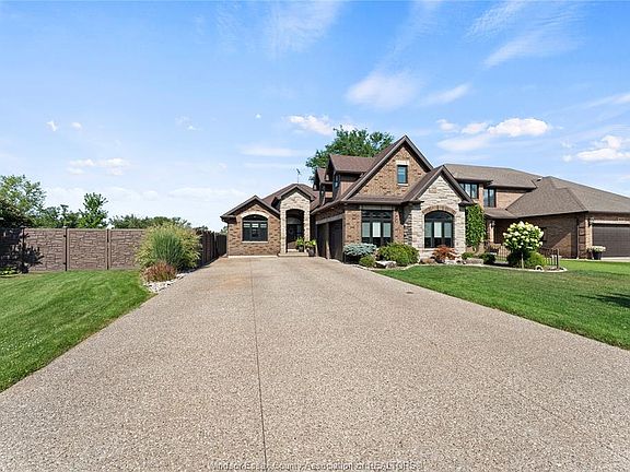 4th image of 536 Riviera Estate Dr
