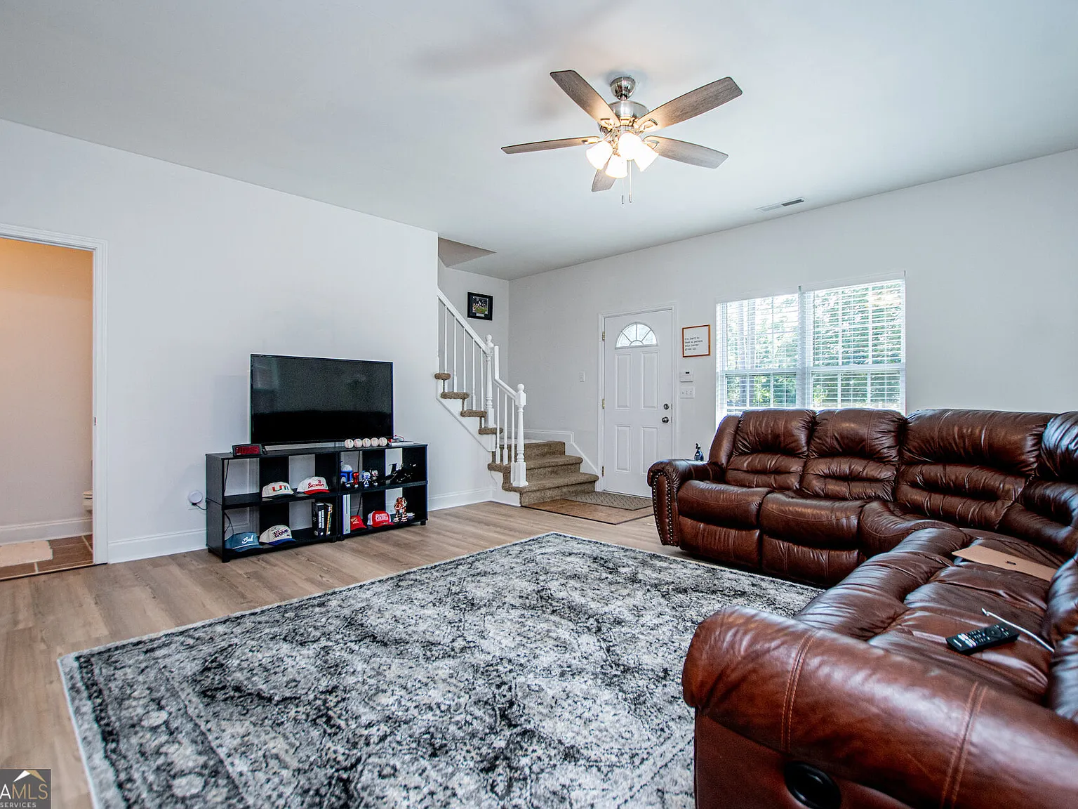2 bed, 2.5 bath, 1380 sqft, $1,675 — Photo 4