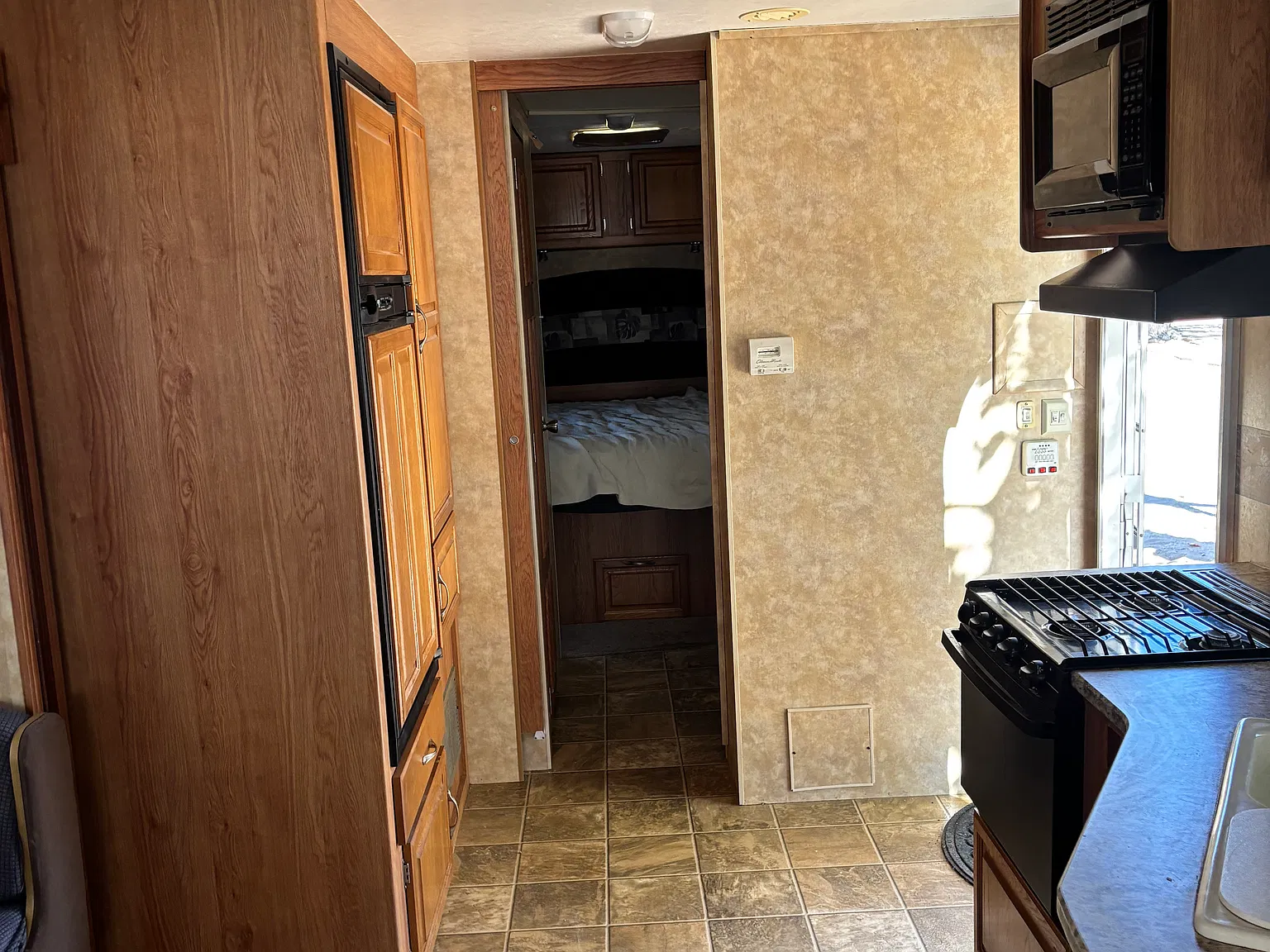 1 bed, 250 sqft, $495 — Photo 2