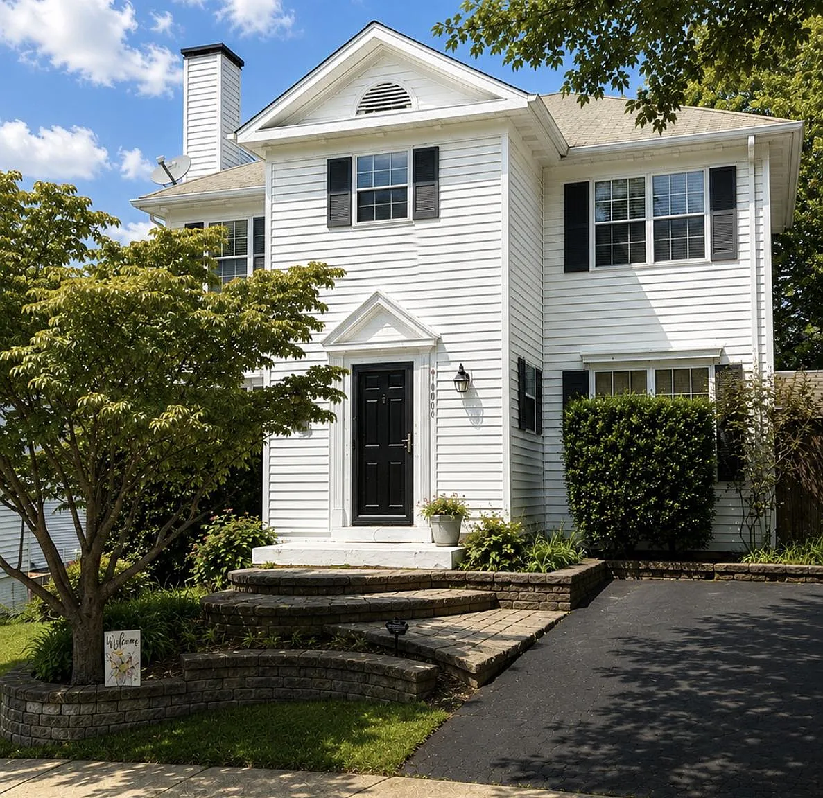 4 bed, 2.5 bath, 1818 sqft, $3,850 — Photo 1
