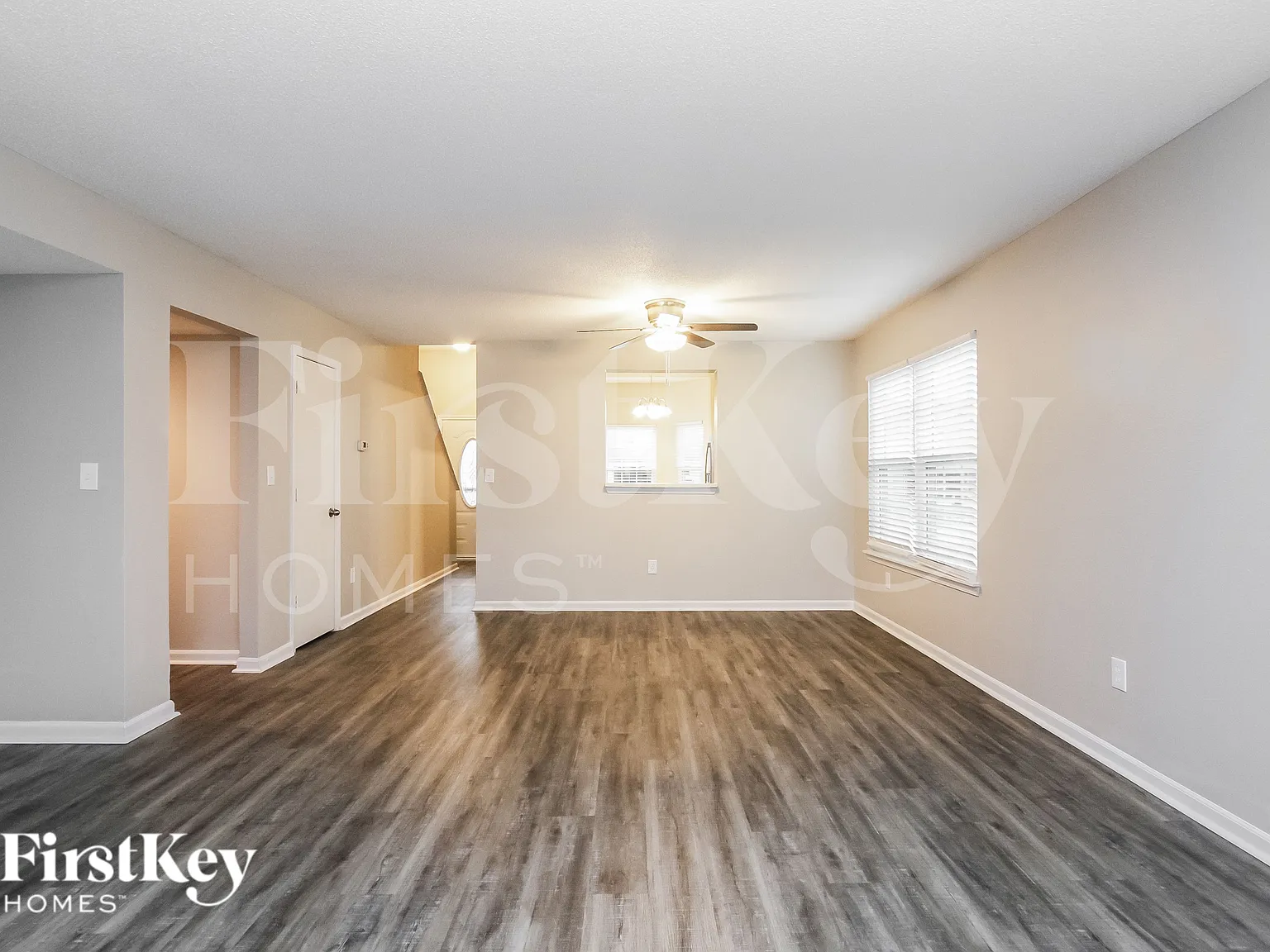 4 bed, 2.5 bath, 1808 sqft, $2,135 — Photo 3