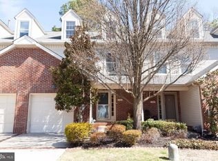 403 Williamsburg Ct, Marlton, NJ 08053