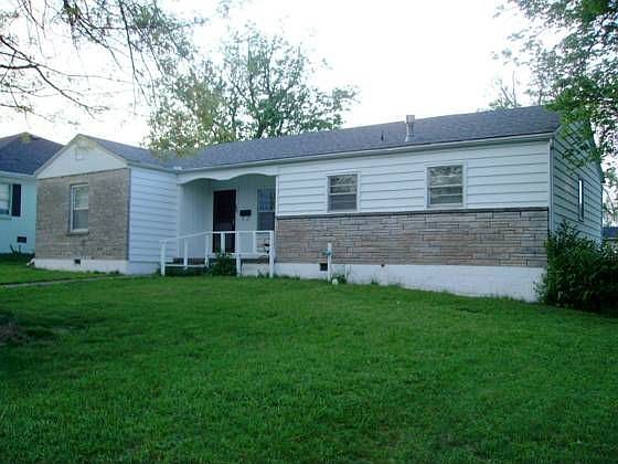 1st image of 833 Boyd Ave