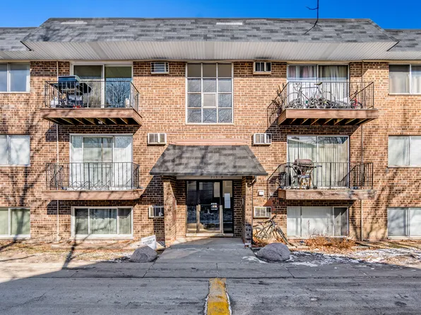 215 S Hale St APT 9B, Addison, IL 60101