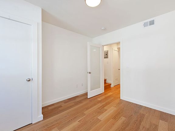 4th image of 859 Vallejo St #B