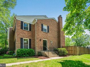 8601 Burling Wood Dr, Springfield, VA 22152