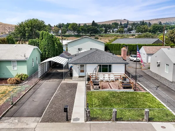 145 NW F Street, Ephrata, WA 98823
