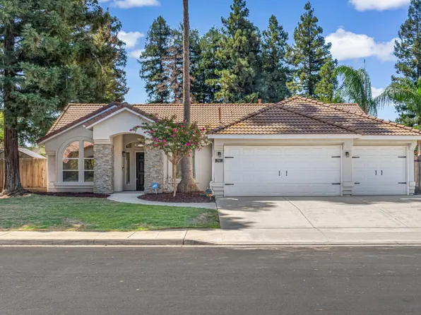 744 W Chennault Ave, Clovis, CA 93611
