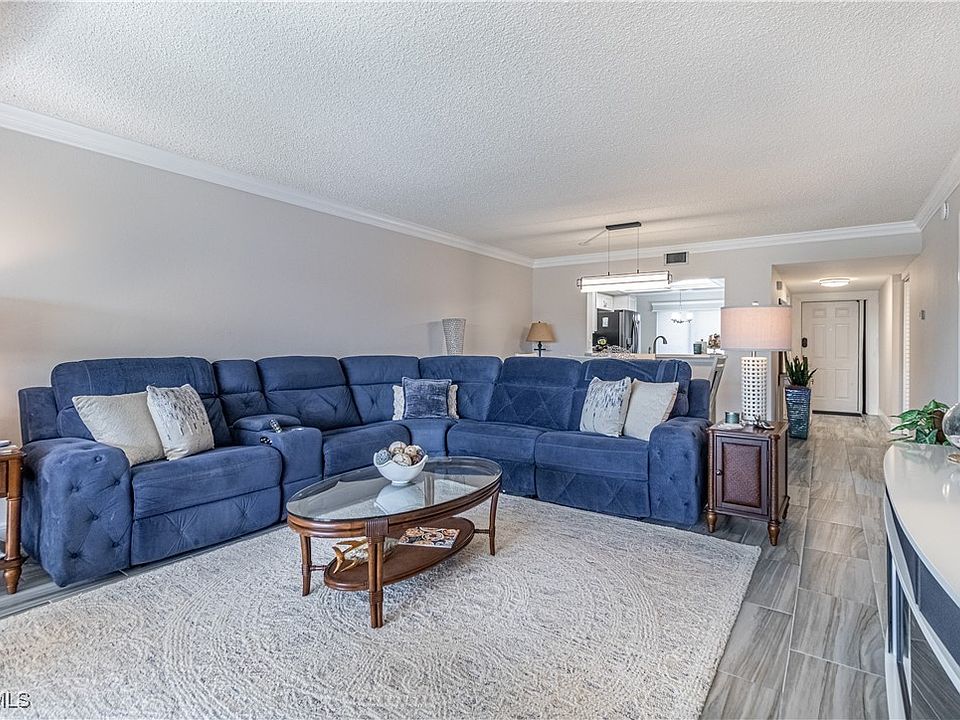 1st image of 7430 Lake Breeze Dr APT 403