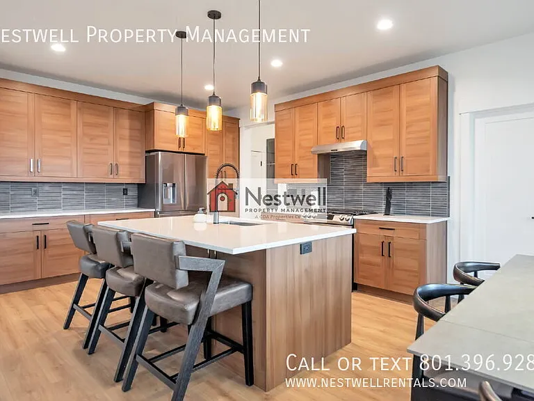 76 N Midland Dr — Photo 8