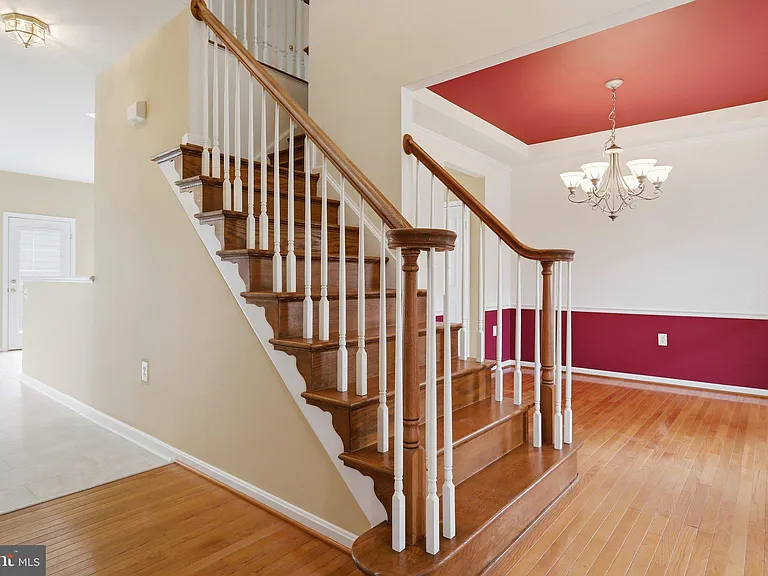 341 Bullskin St — Photo 6