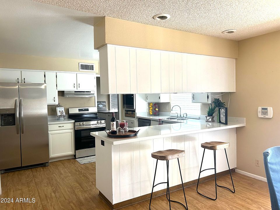 1st image of 5047 E EMERALD Avenue