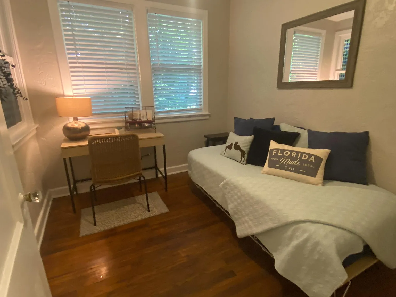 3 bed, 1191 sqft, $2,195 — Photo 4