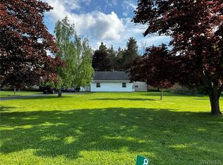 8460 Ridge Rd, Gasport, NY 14067