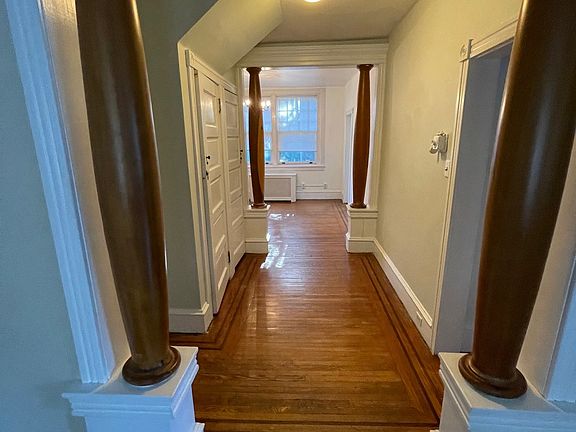 Hallway to dining room