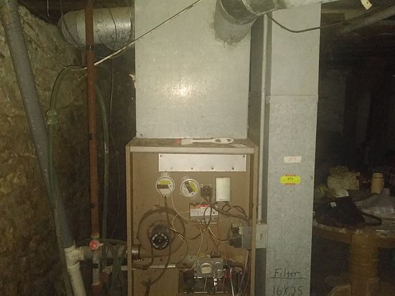 3rd image of 3171 Rowland Ave