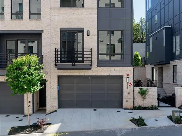 661 Vidalia St, Atlanta, GA 30318