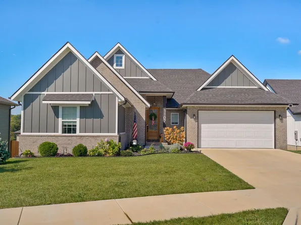 1107 S Brooks Avenue, Ozark, MO 65721