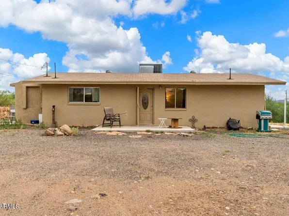 20195 E WAGON WHEEL Circle, Black Canyon City, AZ 85324