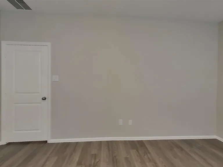 210 Pine Cavern Dr — Photo 9