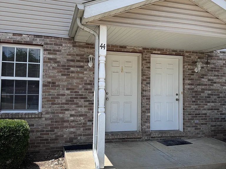 44 Arbor Glen Ct #44 — Photo 1