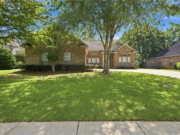 2885 Richmond Dr, Mobile, AL 36695