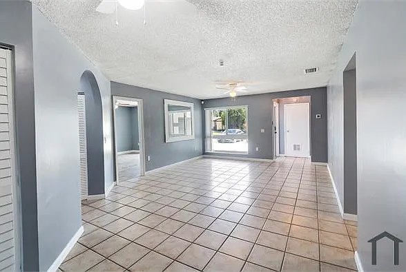 12321 NW 29th St — Photo 5