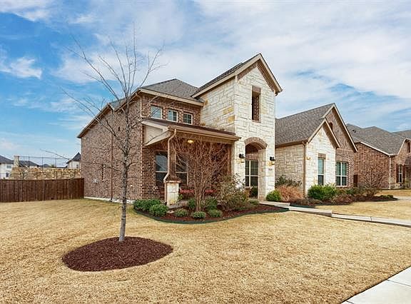2nd image of 1280 Balloch Dr