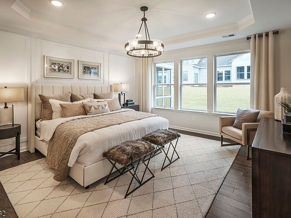 5th image of 17 Cunningham Dr #3