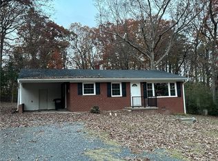 635 Oakgrove Rd, Asheboro, NC 27205