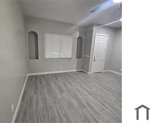 4 bed, 3300 sqft, $3,895 — Photo 2