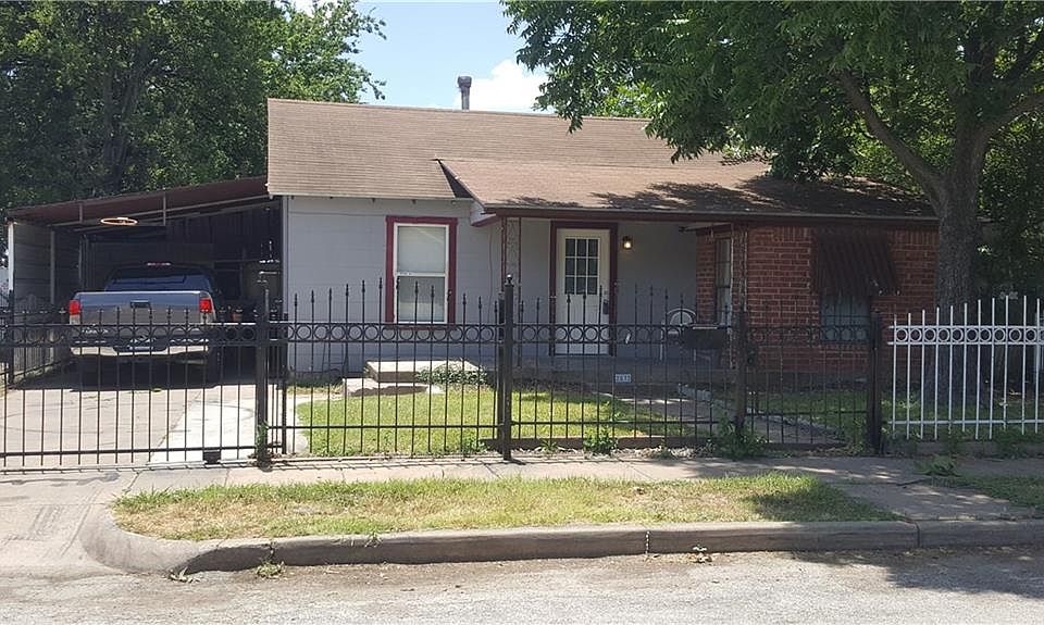 1st image of 2832 Burton Ave