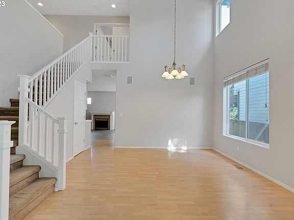 3rd image of 17400 SE 24th St