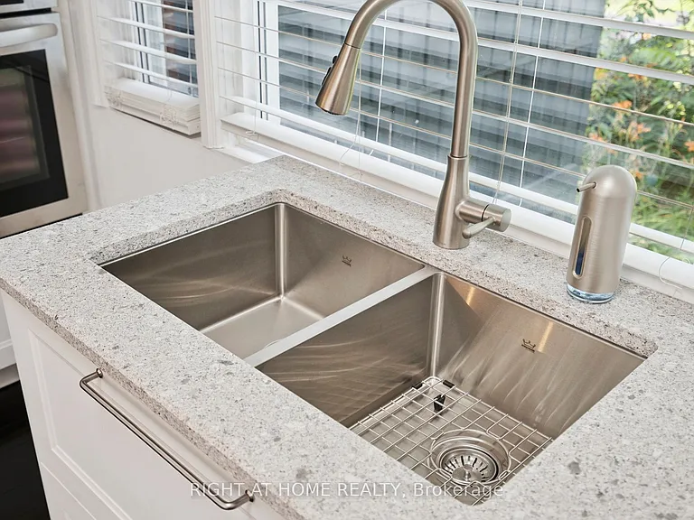 105 Glenridge Ave — Photo 10