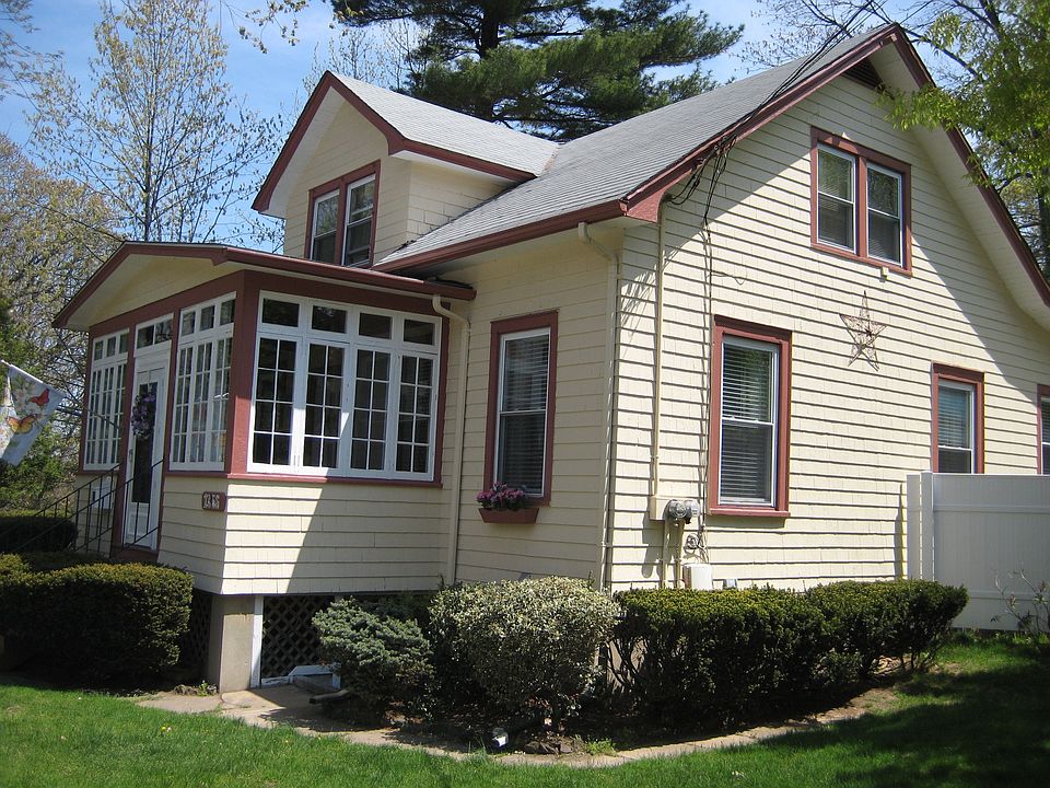 1st image of 1356 Victory Blvd