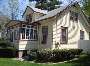 1356 Victory Blvd, Staten Island, NY 10301